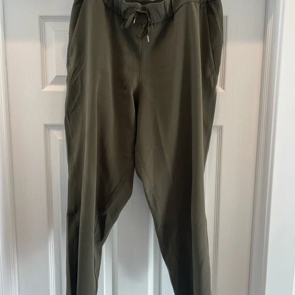 2 pairs Lululemon work or travel pants. Size 12 - Picture 8 of 12